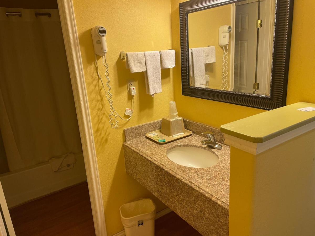 Dilley Executive Inn Esterno foto