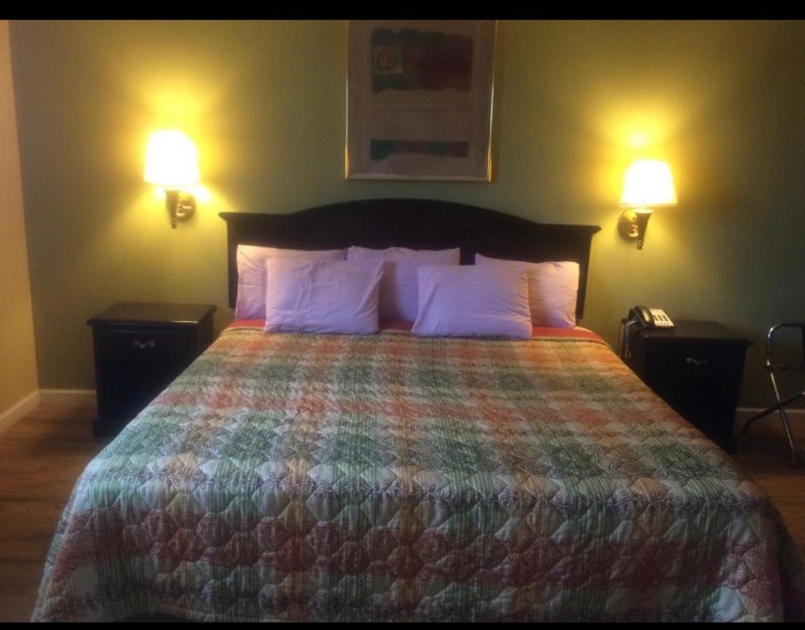 Dilley Executive Inn Esterno foto